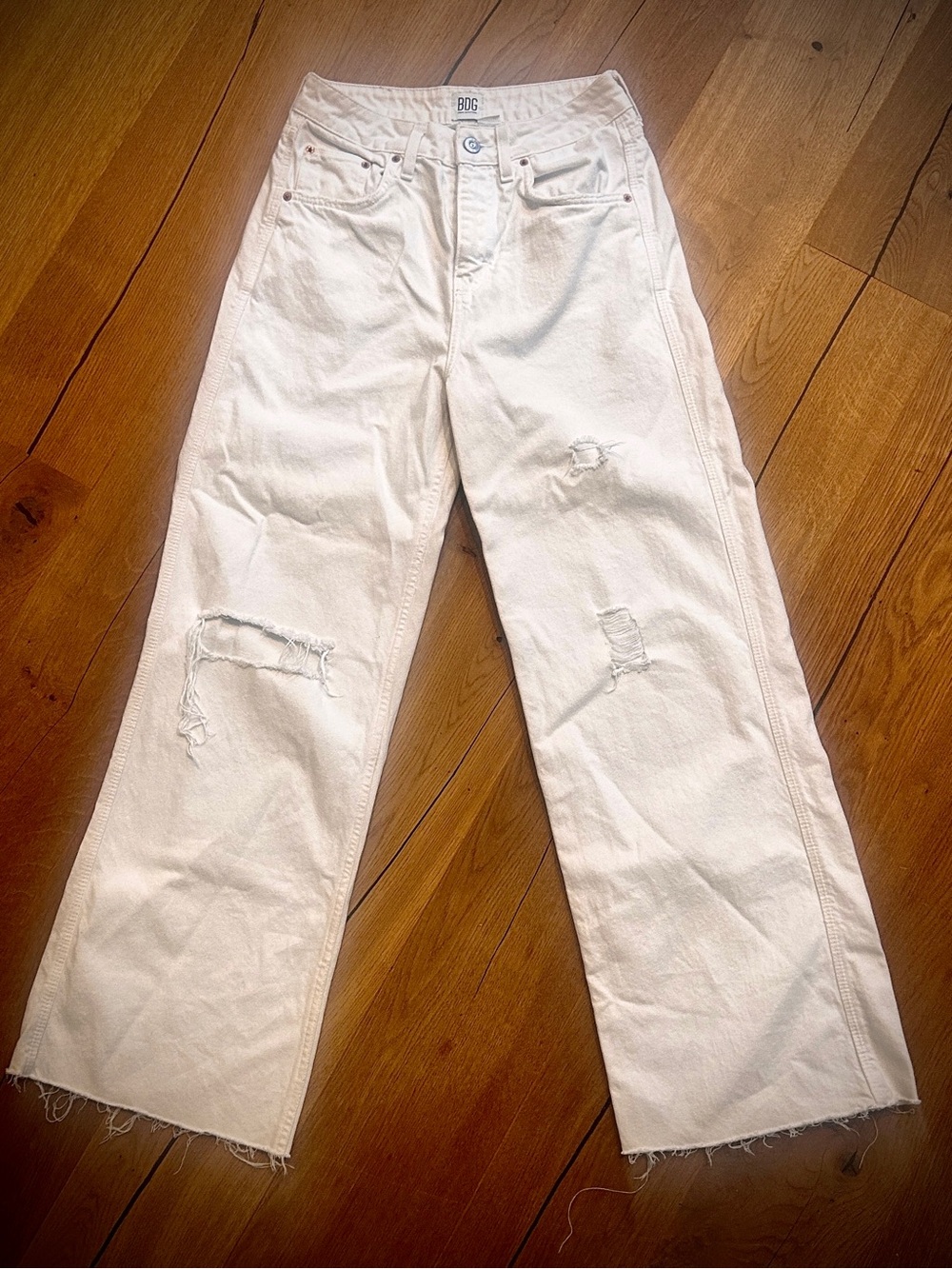 BDG White Straight-Leg Distressed Jeans